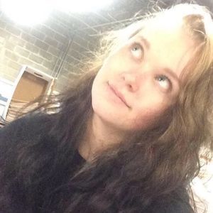 Meet your Posher, Maegan